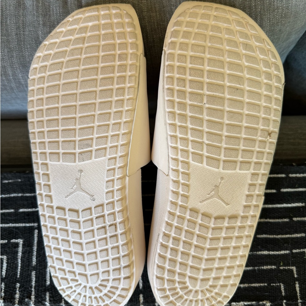 Jordan Cream Slide Sandals with Minimalist Design - Picture 2 of 6